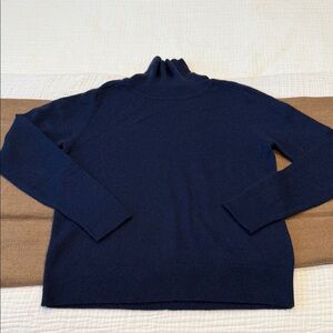 Quince Cashmere Turtleneck in Navy - Size S